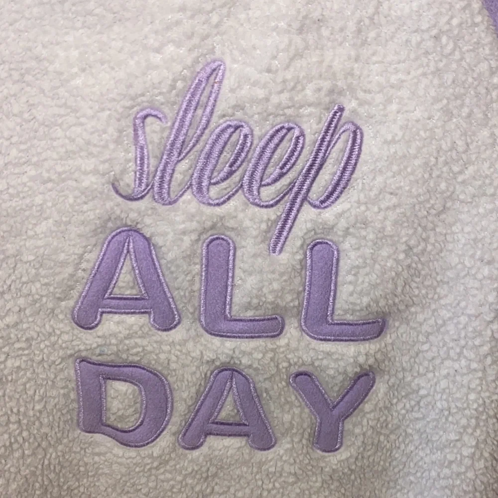 Cat & Jack light purple & furry white Sleep All Day longsleeve cozy nightgown M‌